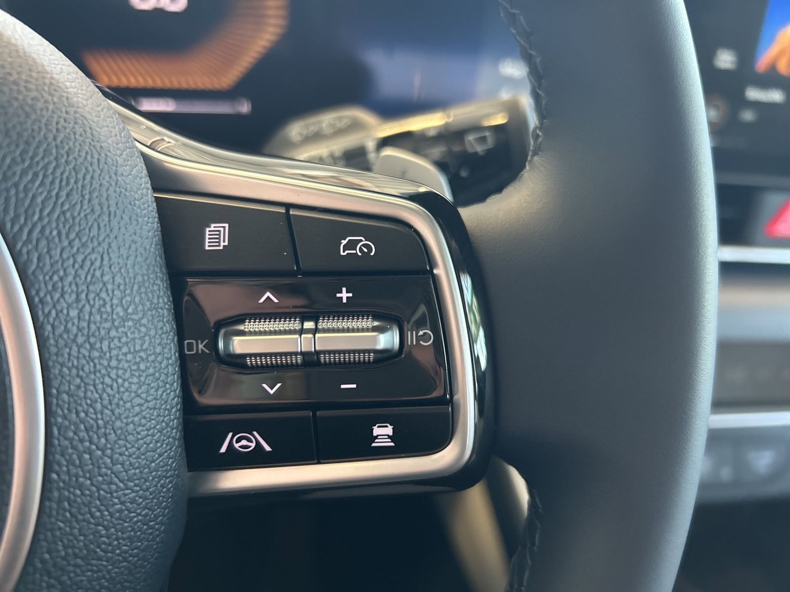 New 2026 Kia Carnival EX image 29