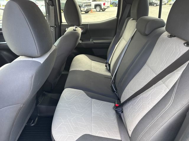 Used 2022 Toyota Tacoma TRD Off-Road w/ Technology Package AWD/4WD image 24