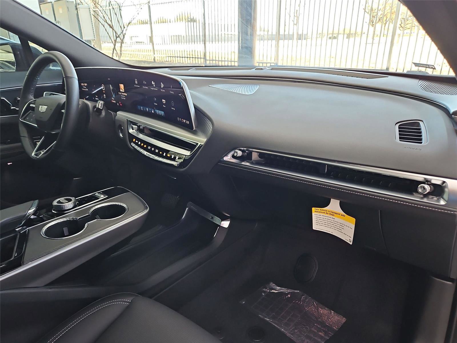 New 2025 Cadillac Lyriq Sport w/ LPO, Floor Liner Package AWD/4WD image 26