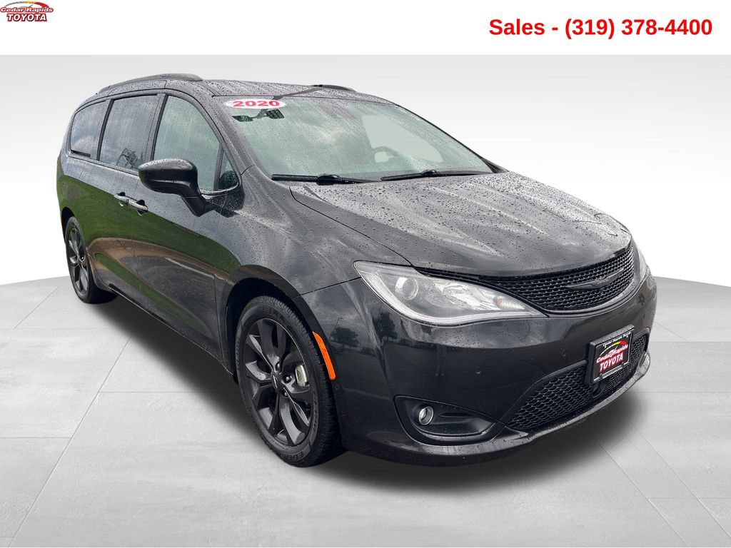Used 2020 Chrysler Pacifica Touring-L w/ Advanced Safetytec Group FWD image 11