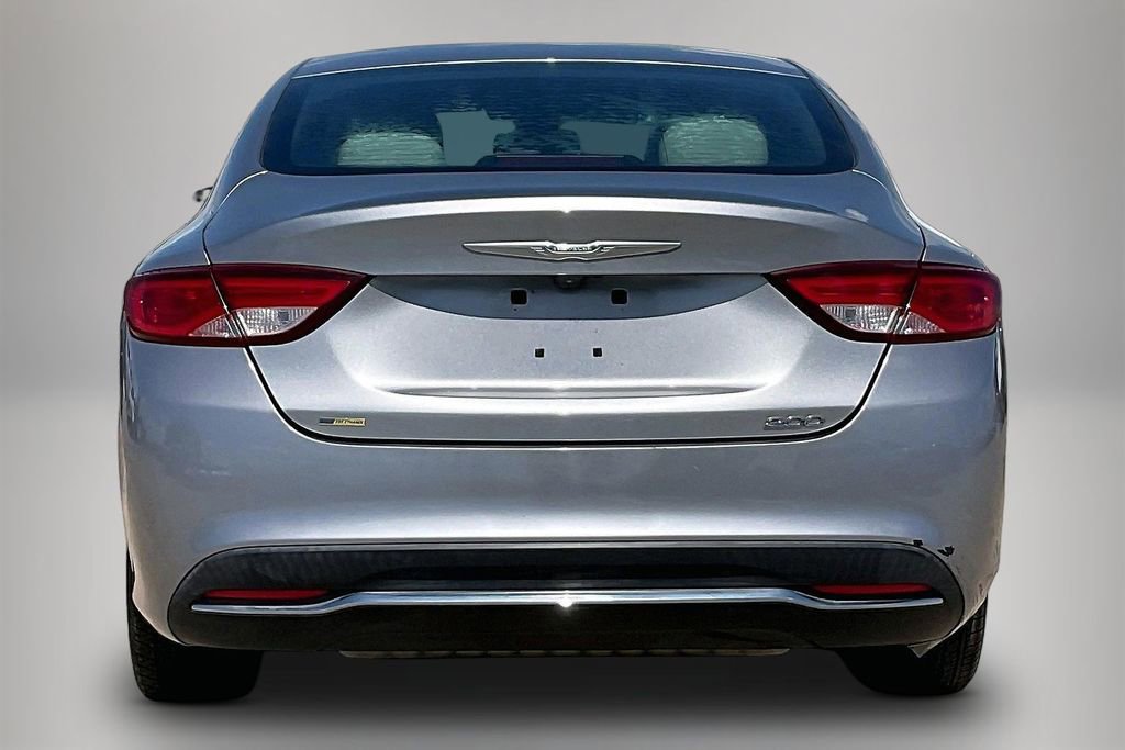 Used 2015 Chrysler 200 Limited FWD image 6