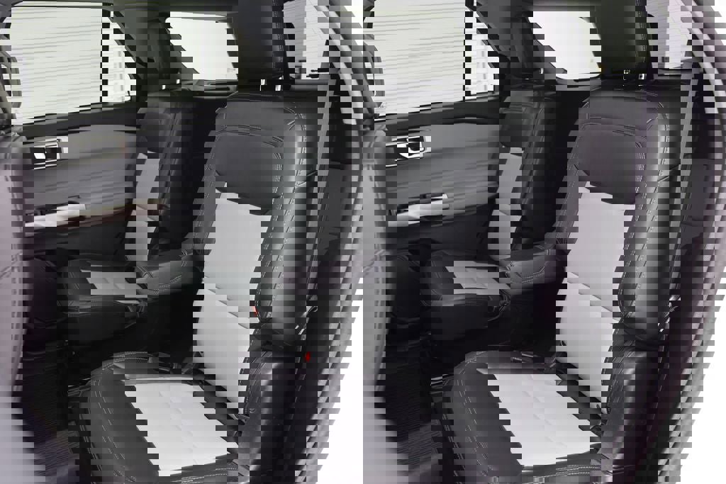 Used 2023 Ford Explorer XLT w/ Equipment Group 202A image 12