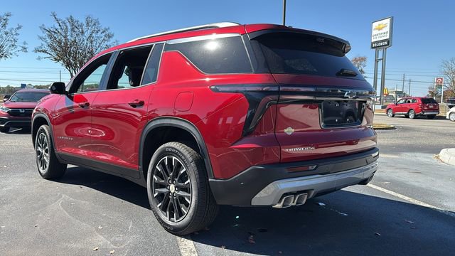 New 2026 Chevrolet Traverse LT w/ Sun and Wheel Package FWD image 5