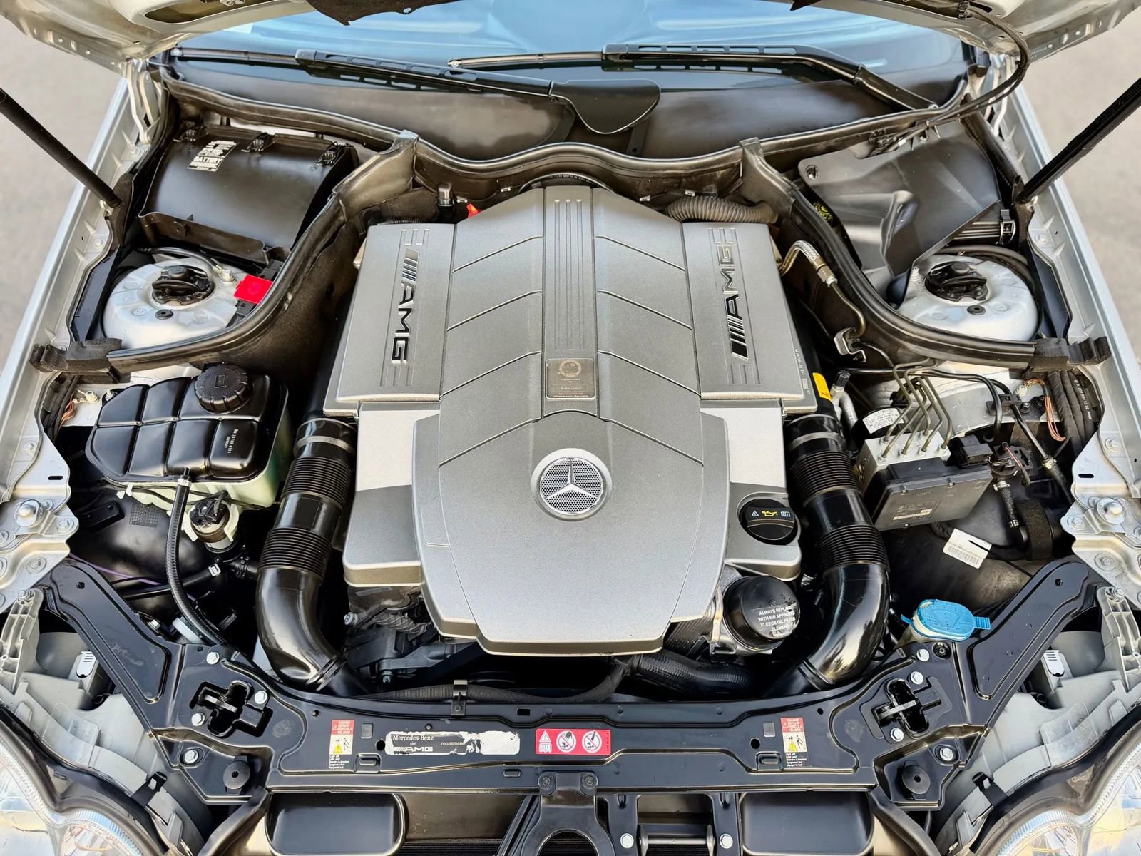 Used 2006 Mercedes-Benz C 55 AMG Sedan w/ Premium Pkg image 12