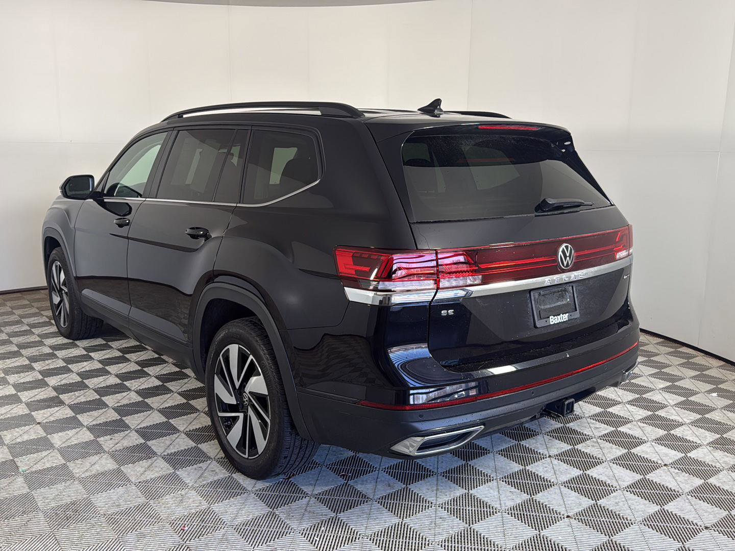 Certified 2024 Volkswagen Atlas SE AWD/4WD image 10