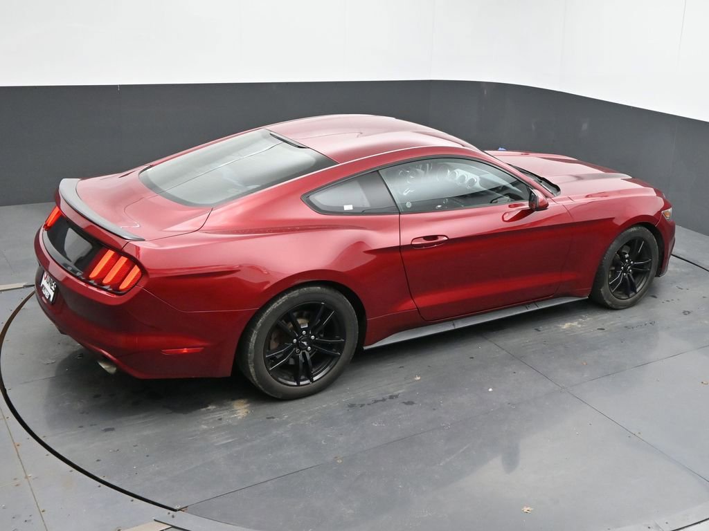 Used 2017 Ford Mustang Coupe RWD image 30