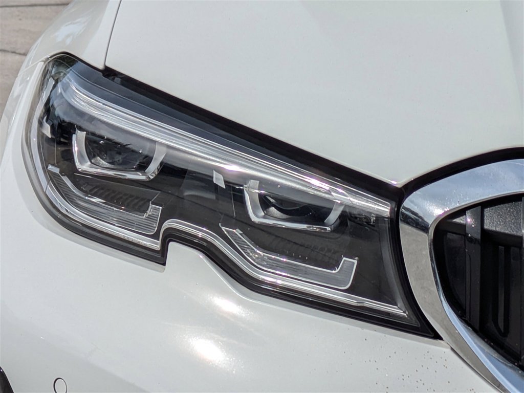 Used 2021 BMW 330i Sedan w/ Convenience Package image 10