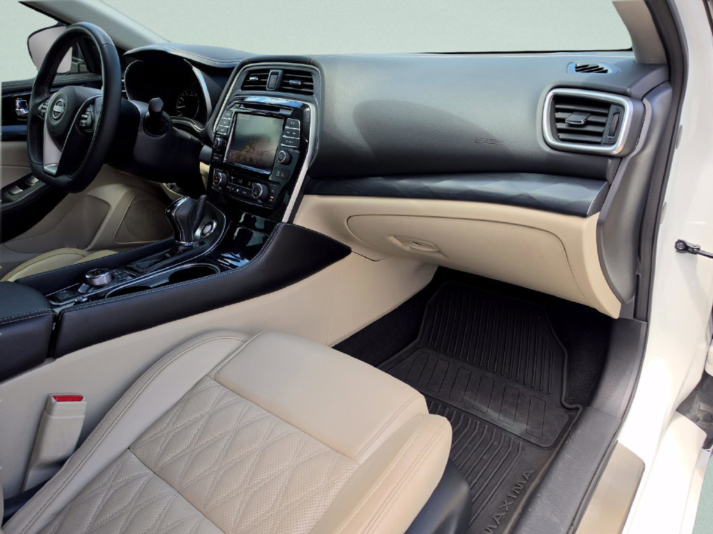 Certified 2023 Nissan Maxima Platinum w/ Sport Mat Group FWD image 18