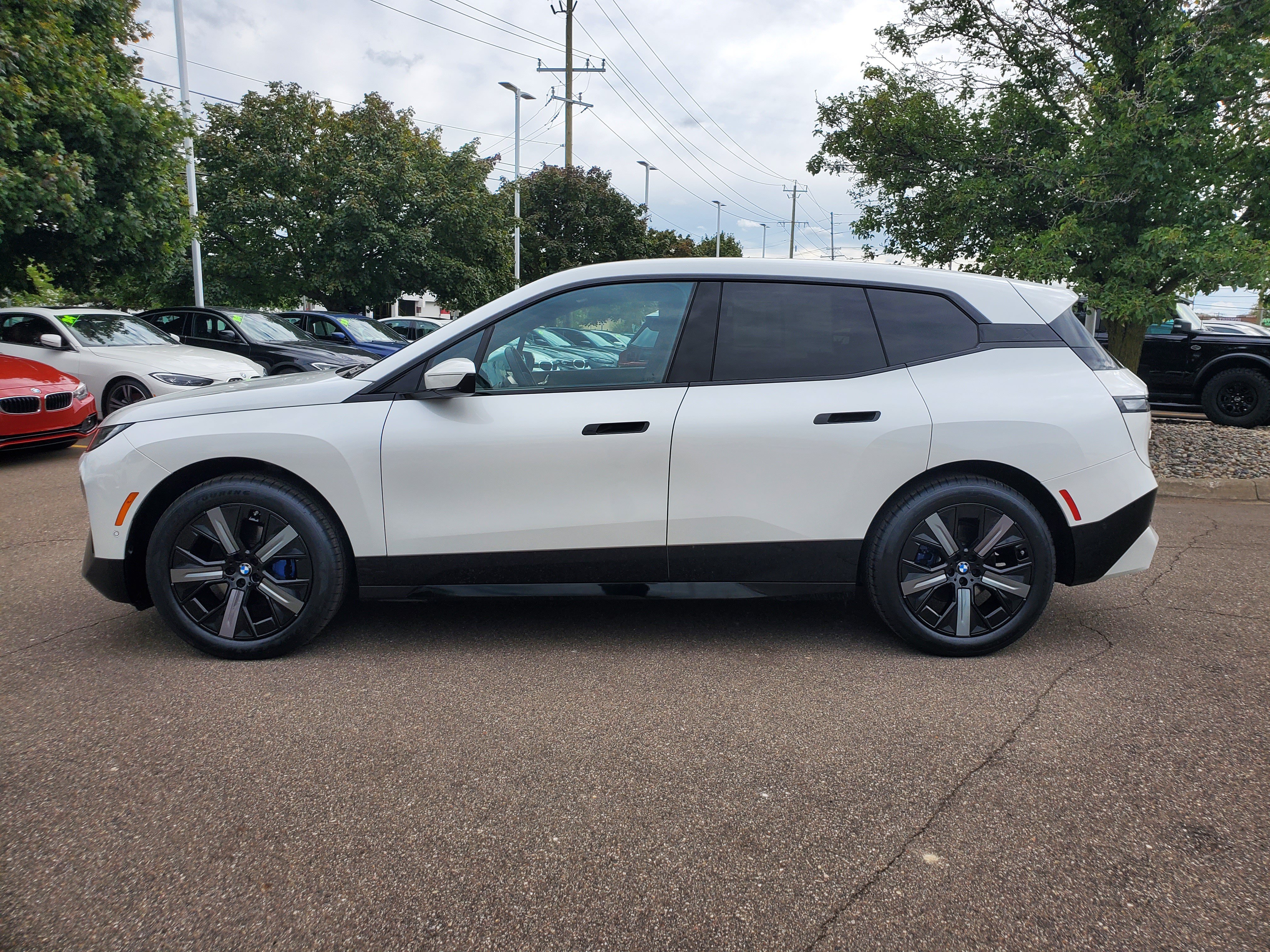 Certified 2024 BMW iX xDrive50 w/ Sport Package AWD/4WD image 2