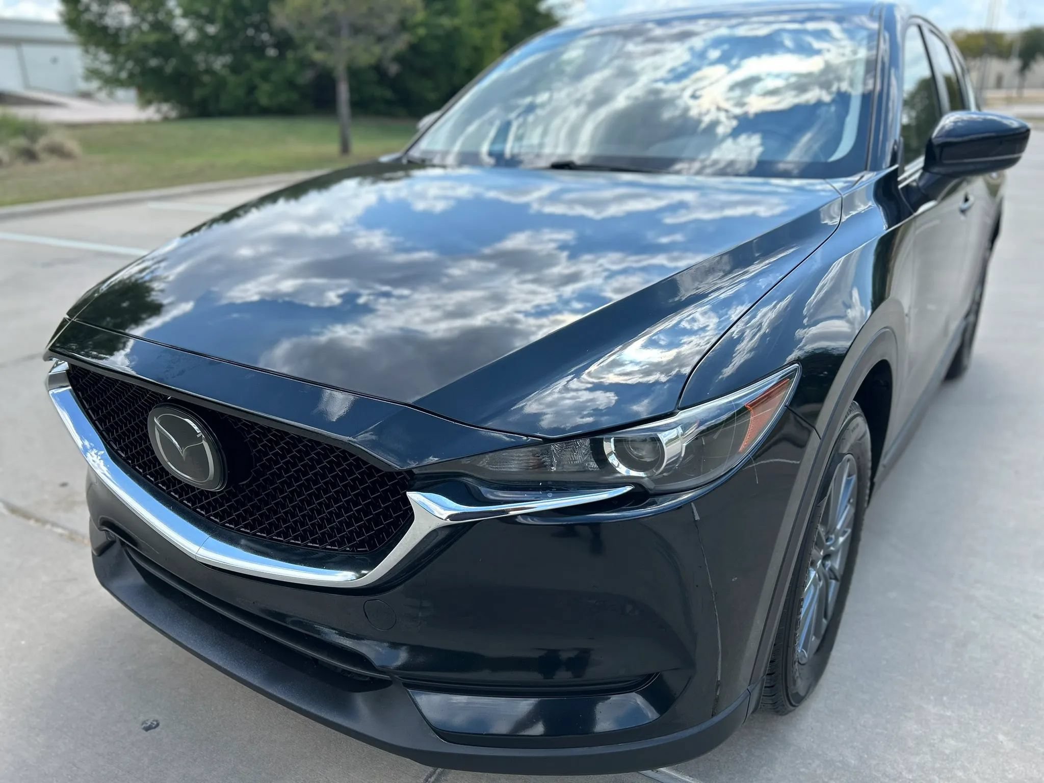 Used 2021 MAZDA CX-5 Touring FWD image 2