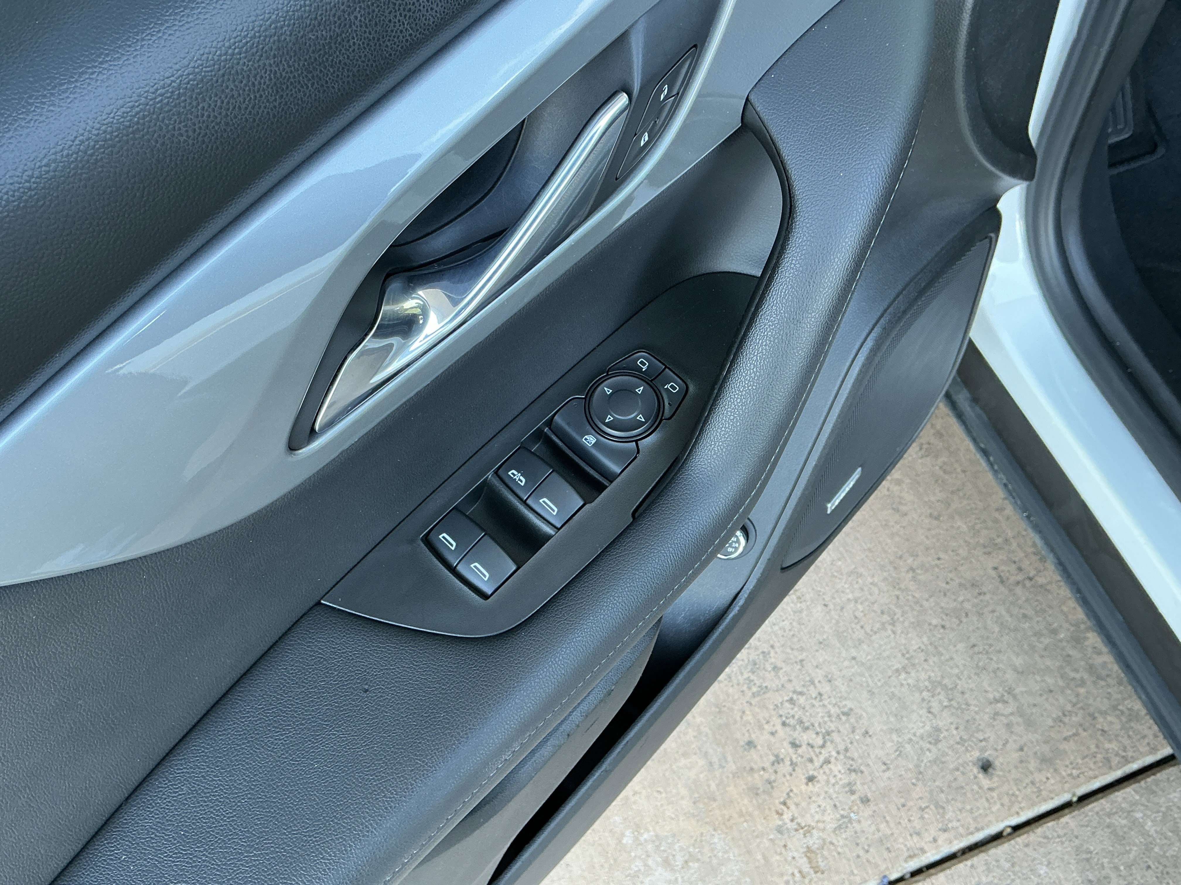 Used 2021 Chevrolet Blazer LT w/ Redline Edition image 15