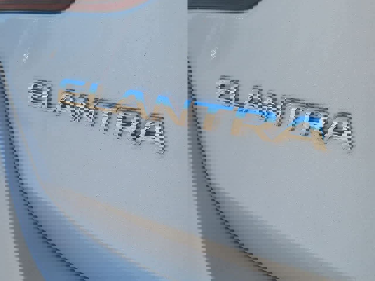 Used 2017 Hyundai Elantra GT image 11