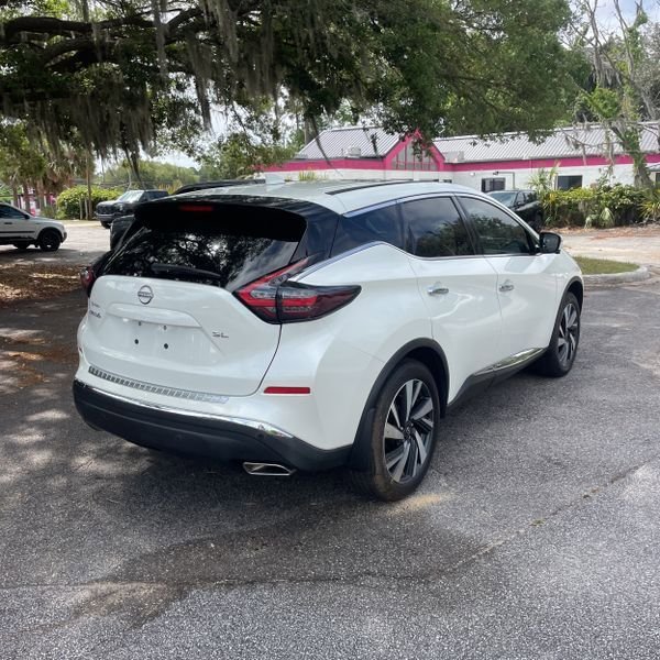 Used 2023 Nissan Murano SL w/ SL Moonroof Package FWD image 3