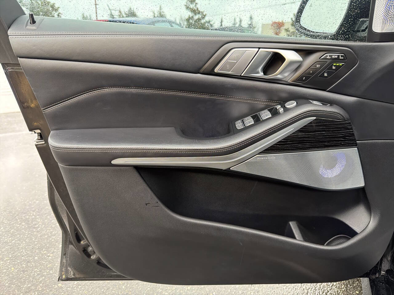 Used 2019 BMW X7 xDrive50i w/ M Sport Package image 41