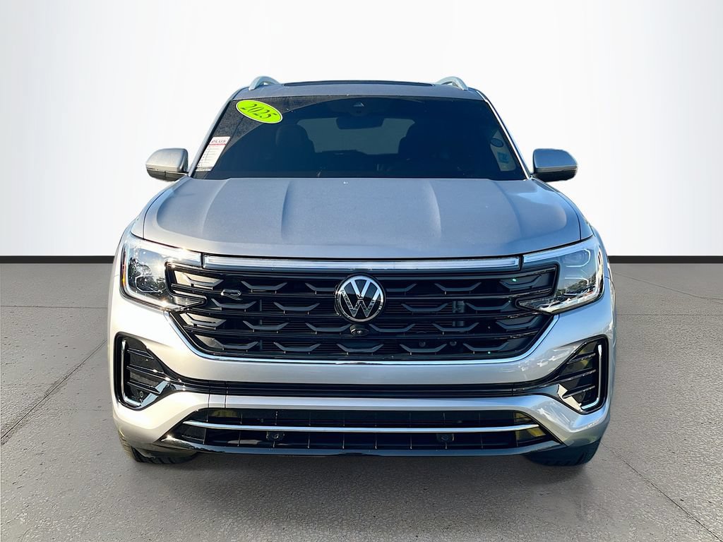 Used 2025 Volkswagen Atlas SEL Premium R-Line AWD/4WD image 2