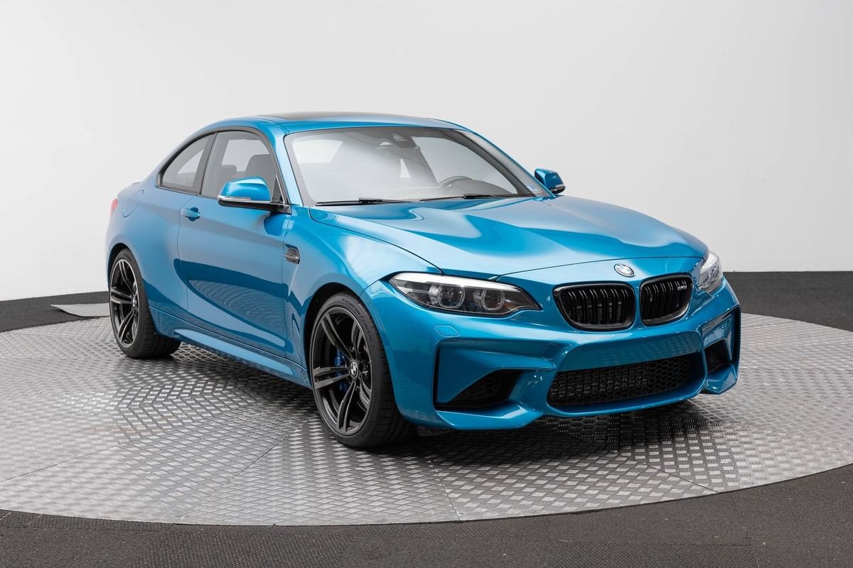 Used 2018 BMW M2 RWD image 4