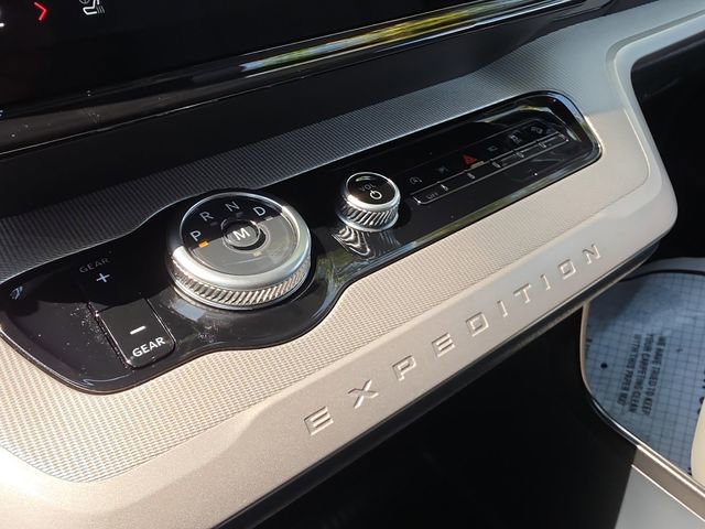 Used 2025 Ford Expedition Max Active image 22