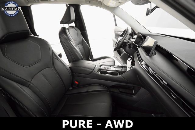 Used 2023 INFINITI QX60 Pure image 11