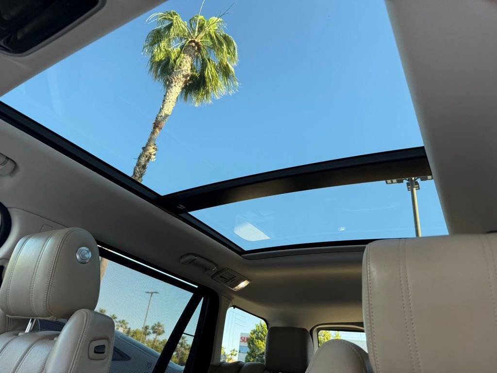 Used 2017 Land Rover Range Rover Long Wheelbase Supercharged AWD/4WD image 2