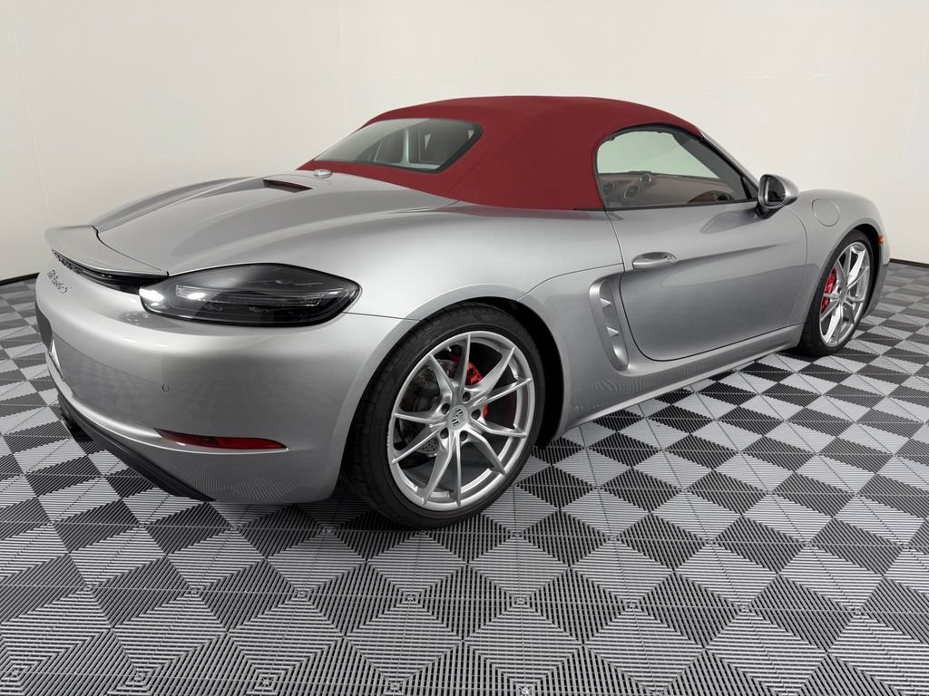 Certified 2025 Porsche 718 Boxster S RWD image 10