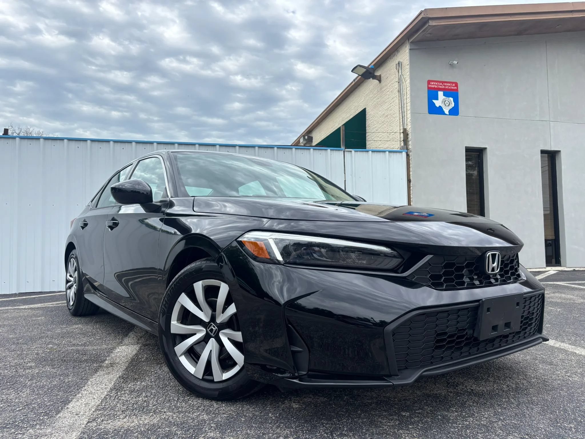 Used 2025 Honda Civic LX image 9