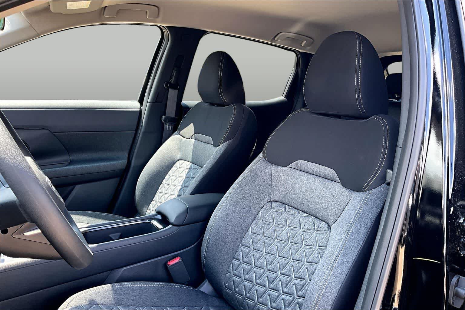 New 2027 Nissan Kicks SV FWD image 17