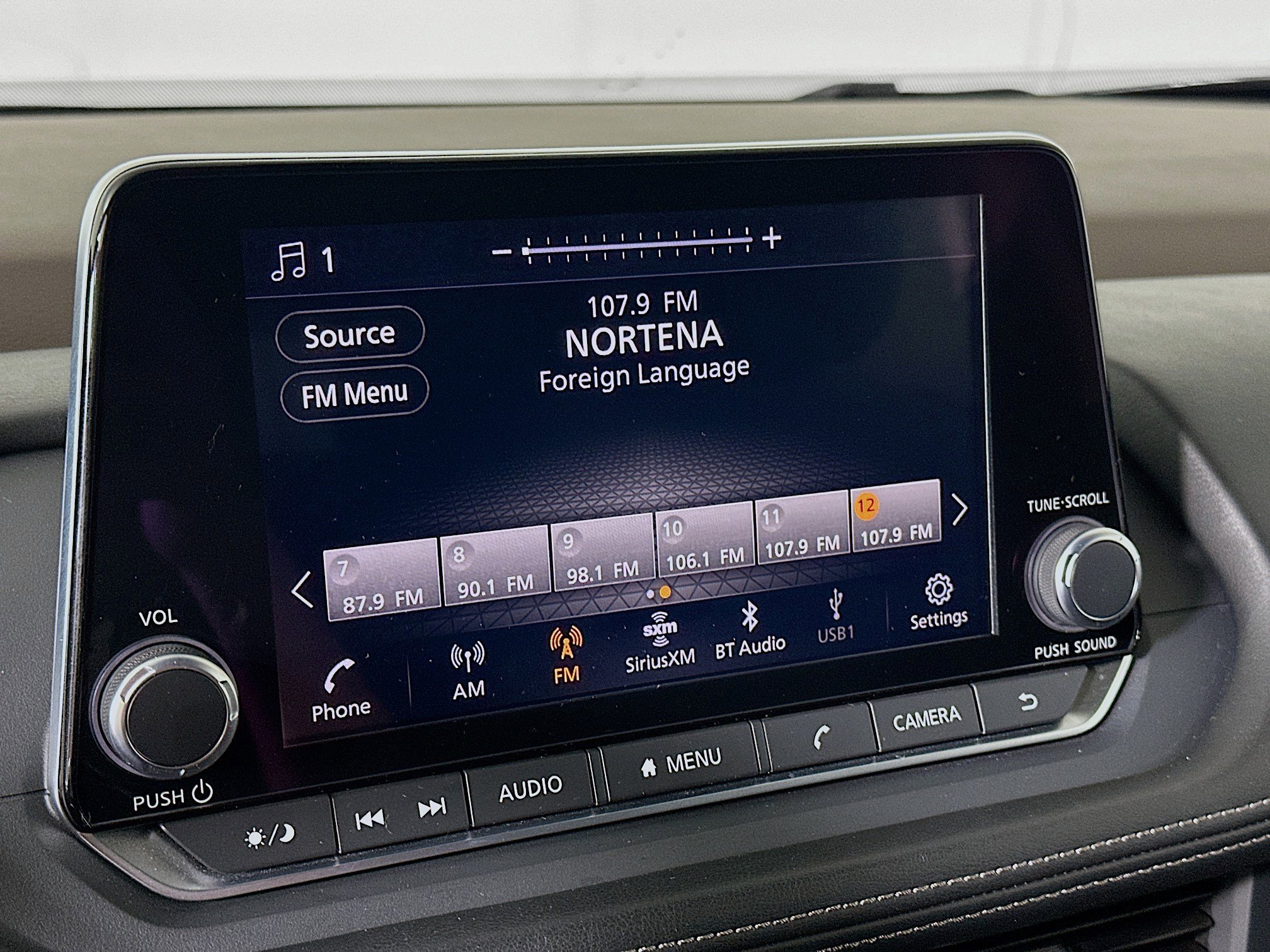 Used 2023 Nissan Rogue SV image 21