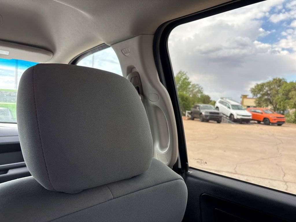 Used 2018 RAM 2500 Tradesman w/ Chrome Appearance Group AWD/4WD image 41