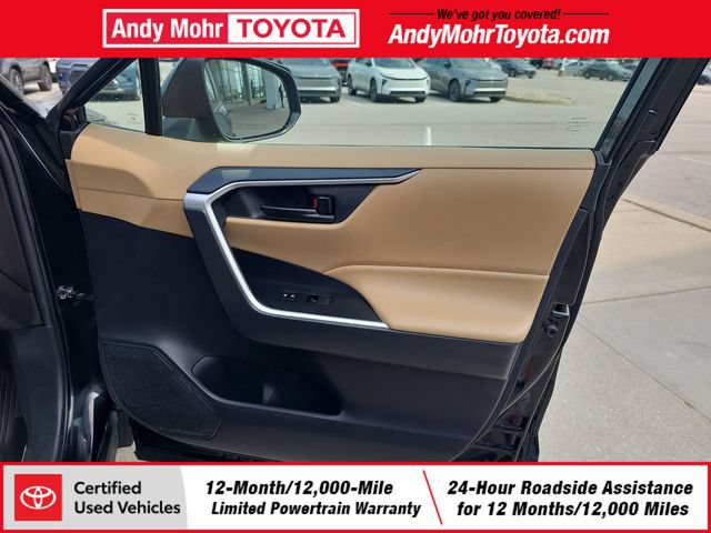Certified 2023 Toyota RAV4 LE AWD/4WD image 33
