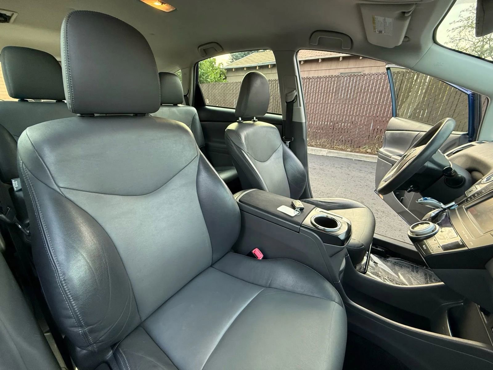 Used 2012 Toyota Prius V Five image 29