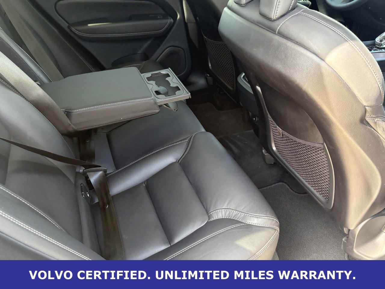Certified 2023 Volvo XC60 B5 Ultimate w/ Climate Package image 34