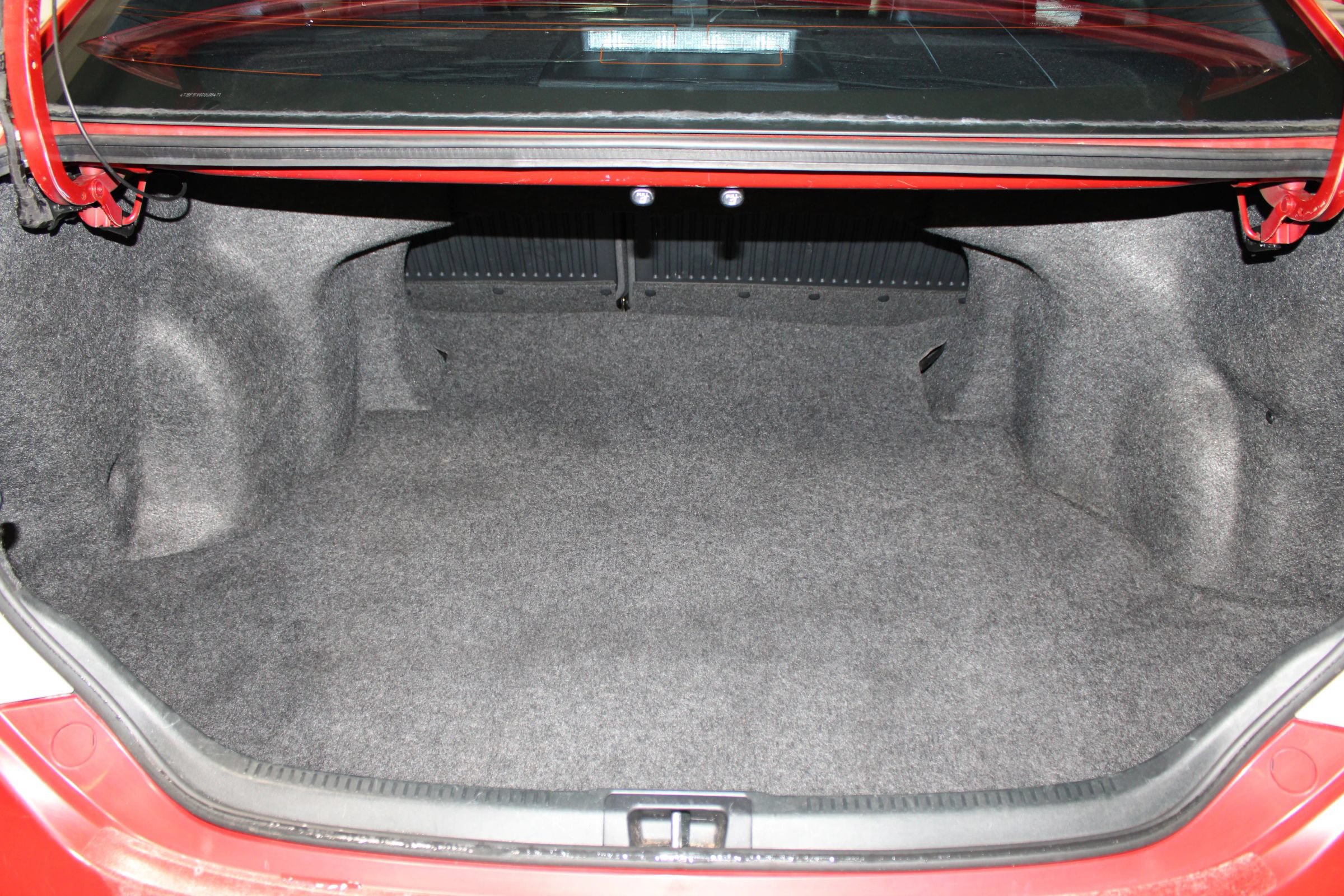 Used 2012 Toyota Camry SE FWD image 30