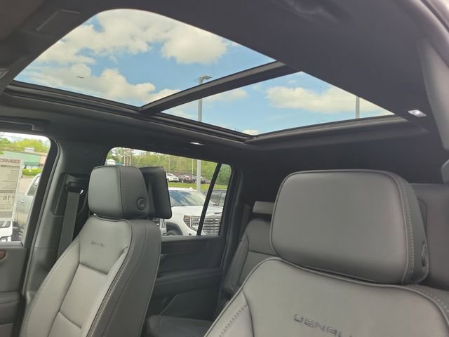 New 2026 GMC Yukon XL Denali w/ Denali Reserve Package AWD/4WD image 31