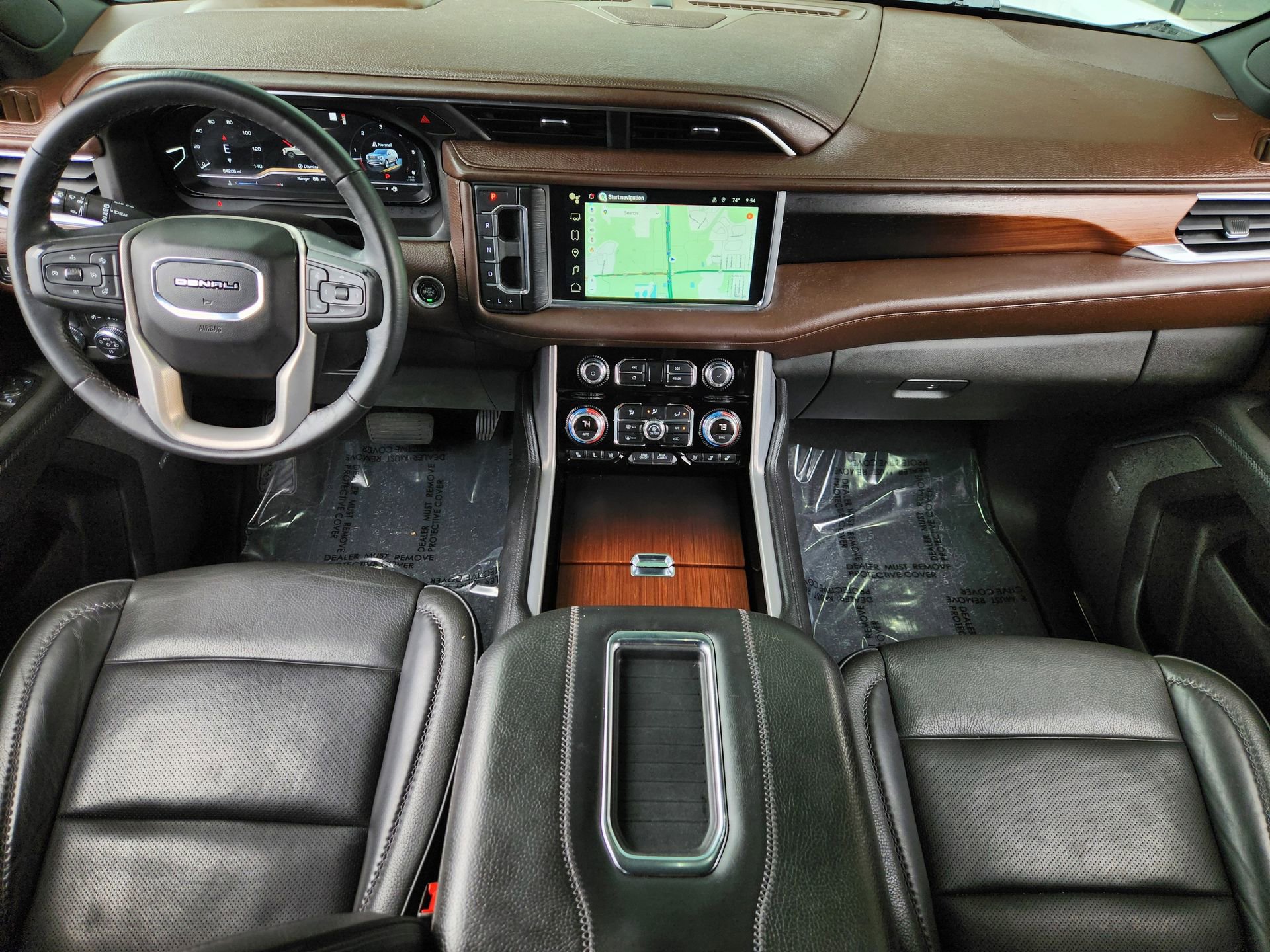 Used 2022 GMC Yukon Denali image 2