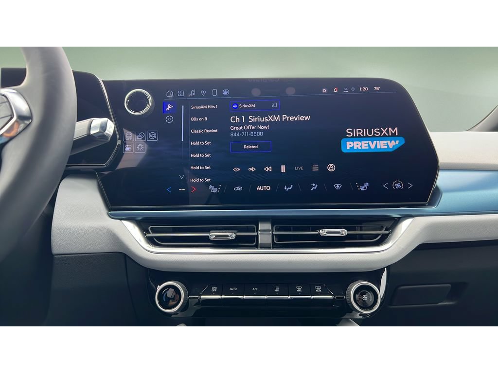 Certified 2025 Chevrolet Equinox EV LT FWD image 17