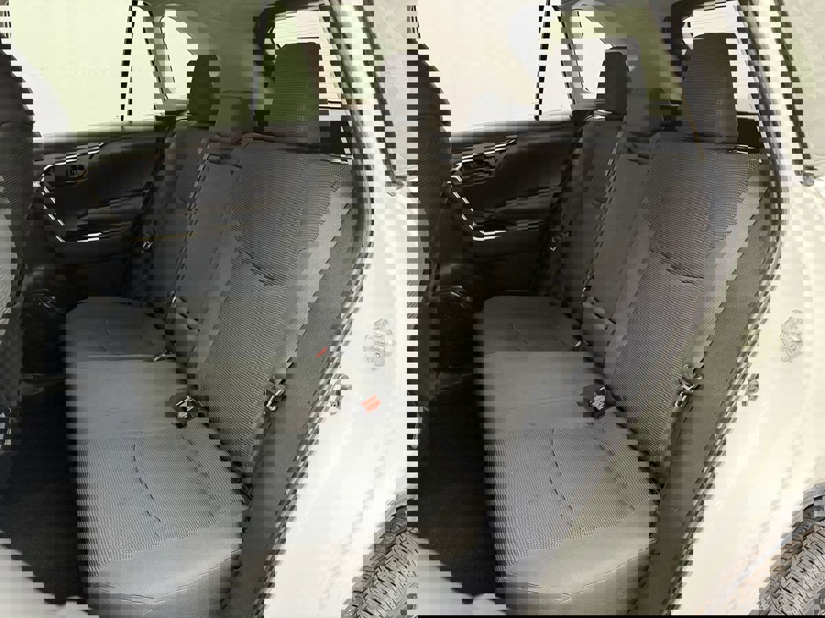 Used 2019 Toyota RAV4 LE image 20