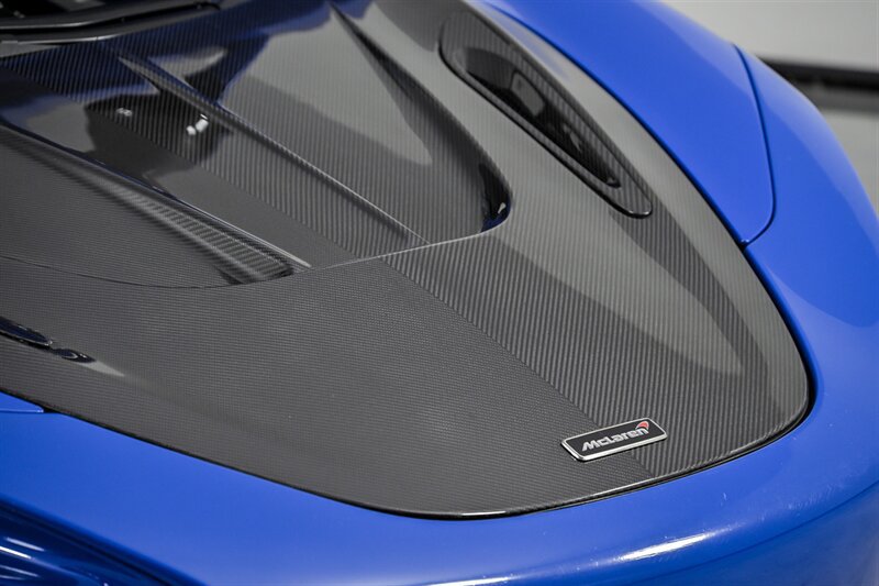 Used 2018 McLaren 720S RWD image 5