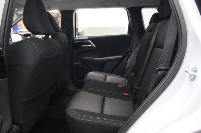 New 2026 Mitsubishi Outlander ES FWD image 24