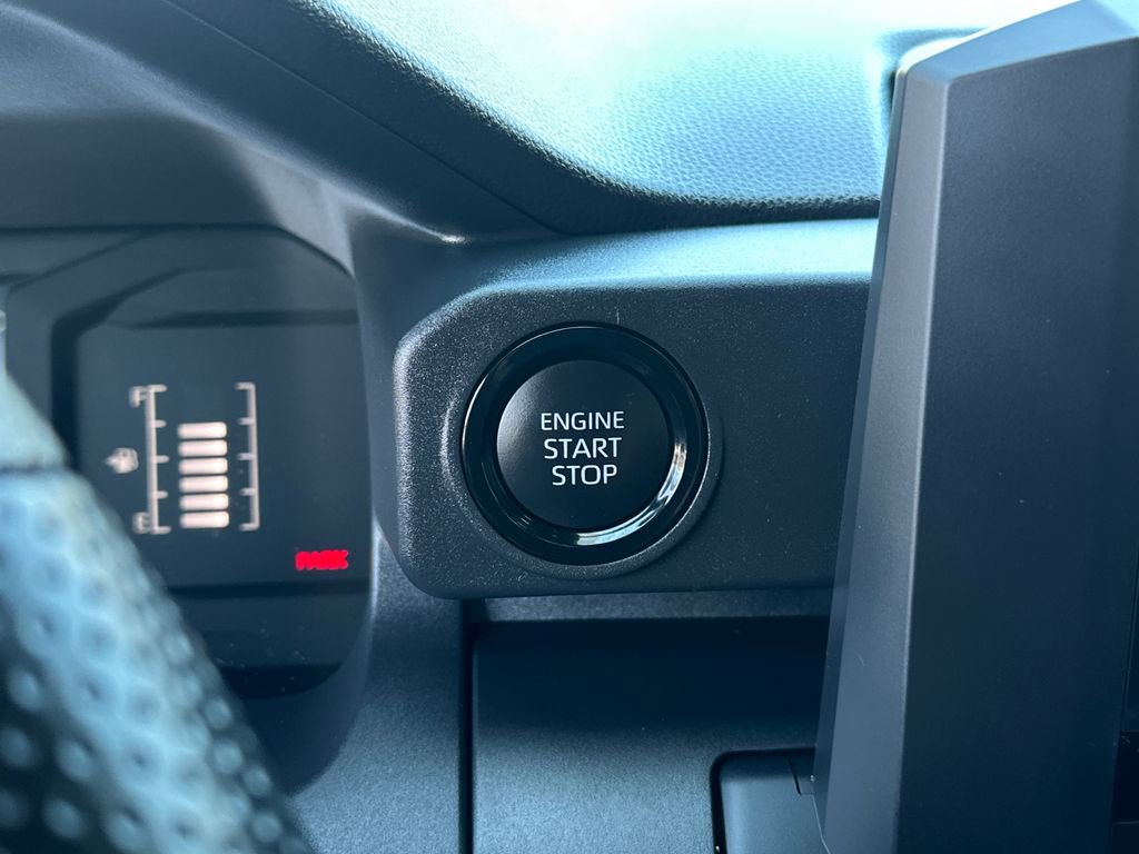 Used 2024 Toyota Tacoma SR image 28