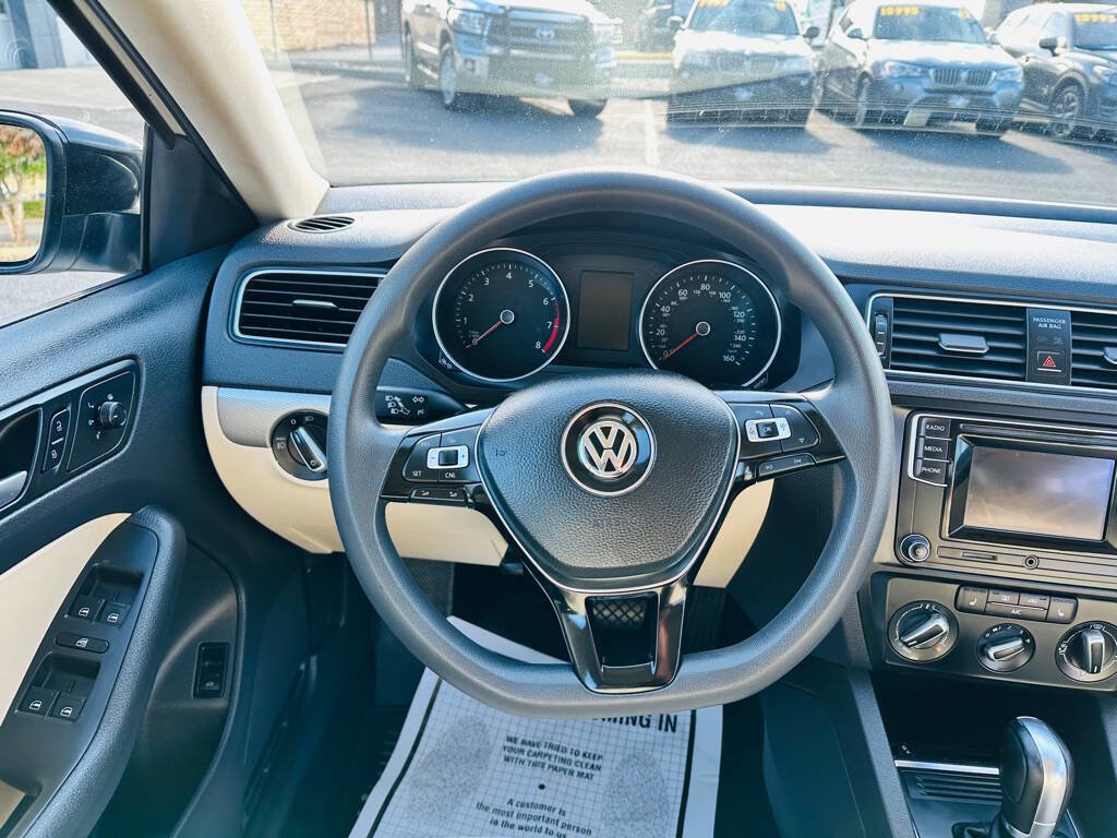 Used 2018 Volkswagen Jetta Wolfsburg Edition FWD image 11