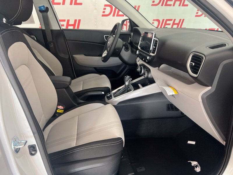 New 2026 Hyundai Venue SEL FWD image 12