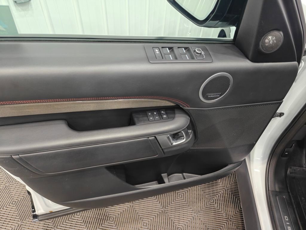 Used 2020 Land Rover Discovery HSE Luxury image 72