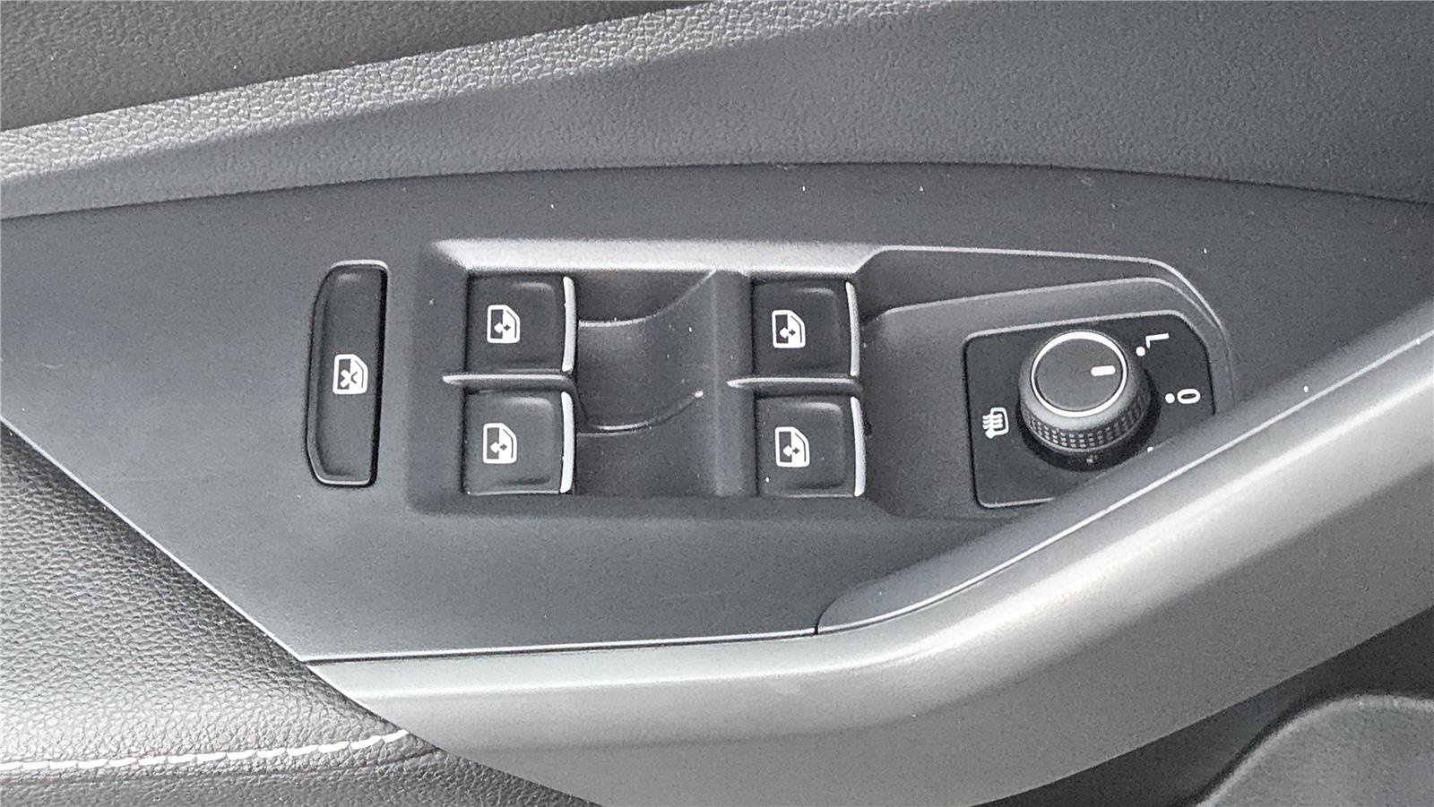 Certified 2023 Volkswagen Jetta SEL FWD image 13