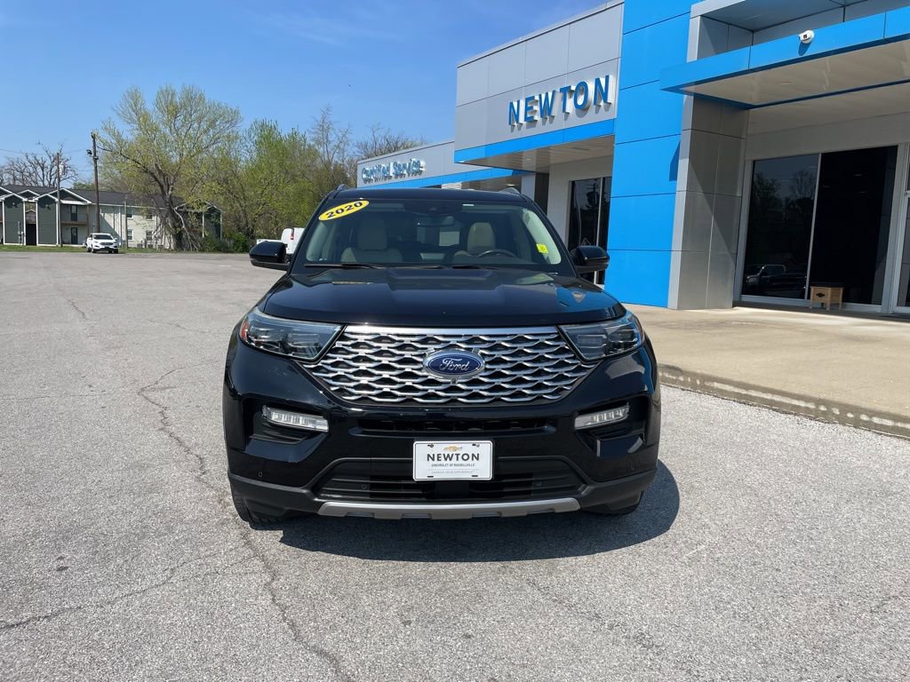 Used 2020 Ford Explorer Platinum w/ Premium Technology Package image 2