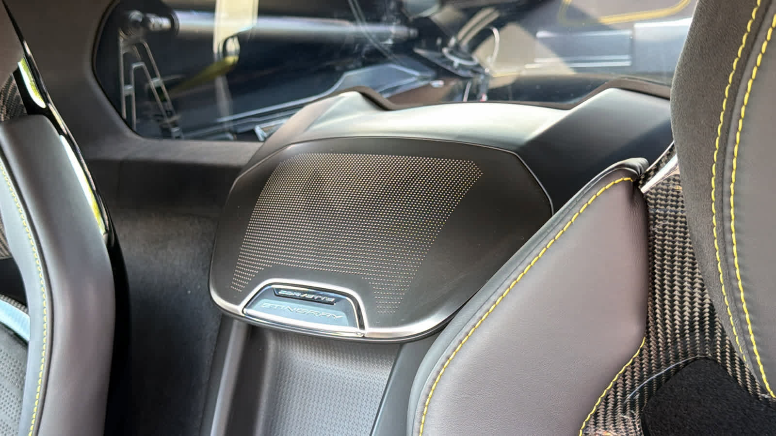 Used 2021 Chevrolet Corvette Stingray Premium Cpe w/ Z51 Performance Package RWD image 24