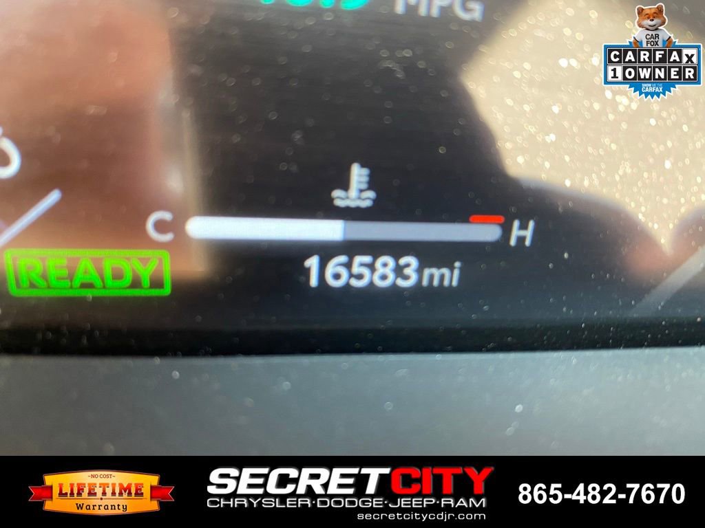 Used 2026 Toyota Crown XLE AWD/4WD image 11