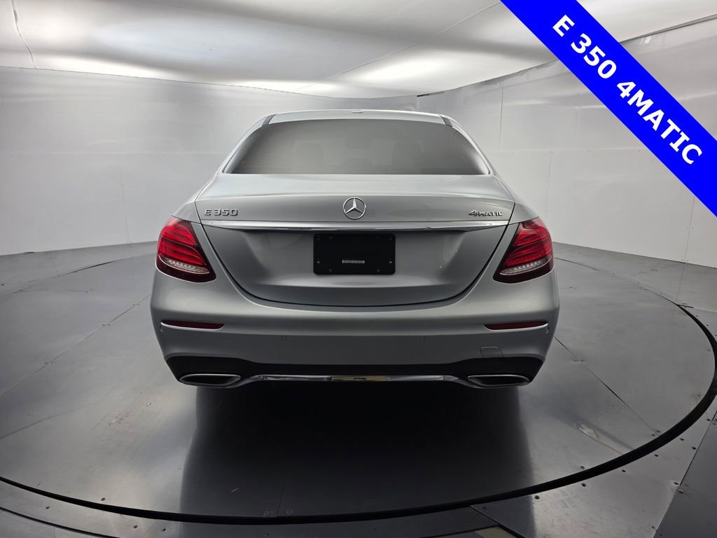 Used 2020 Mercedes-Benz E 350 4MATIC Sedan image 5