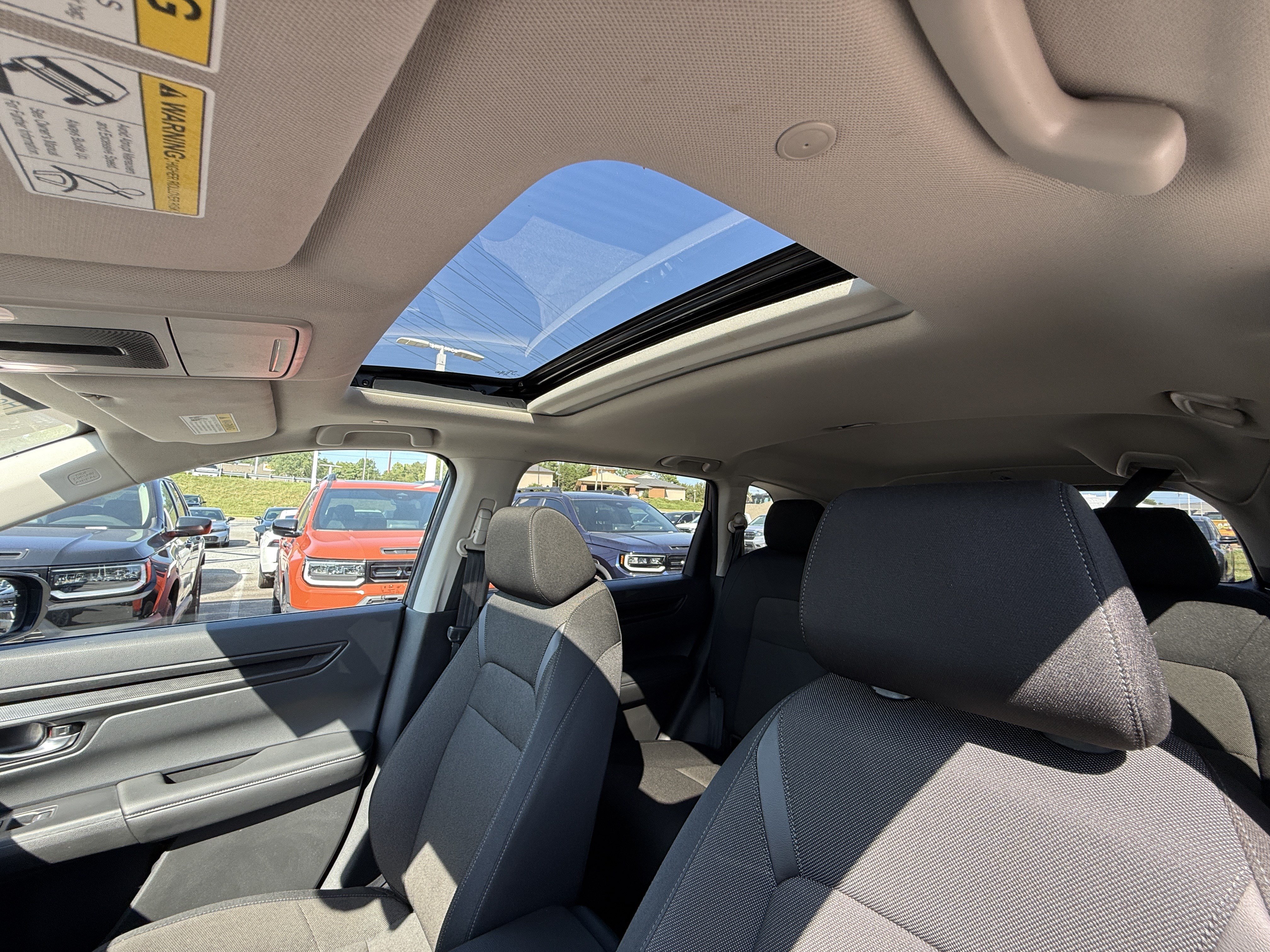 Used 2025 Honda CR-V EX image 28