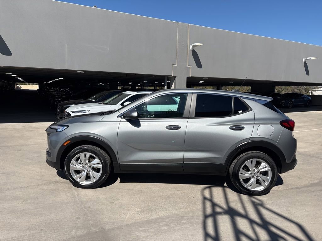 Used 2025 Buick Encore GX Preferred image 9