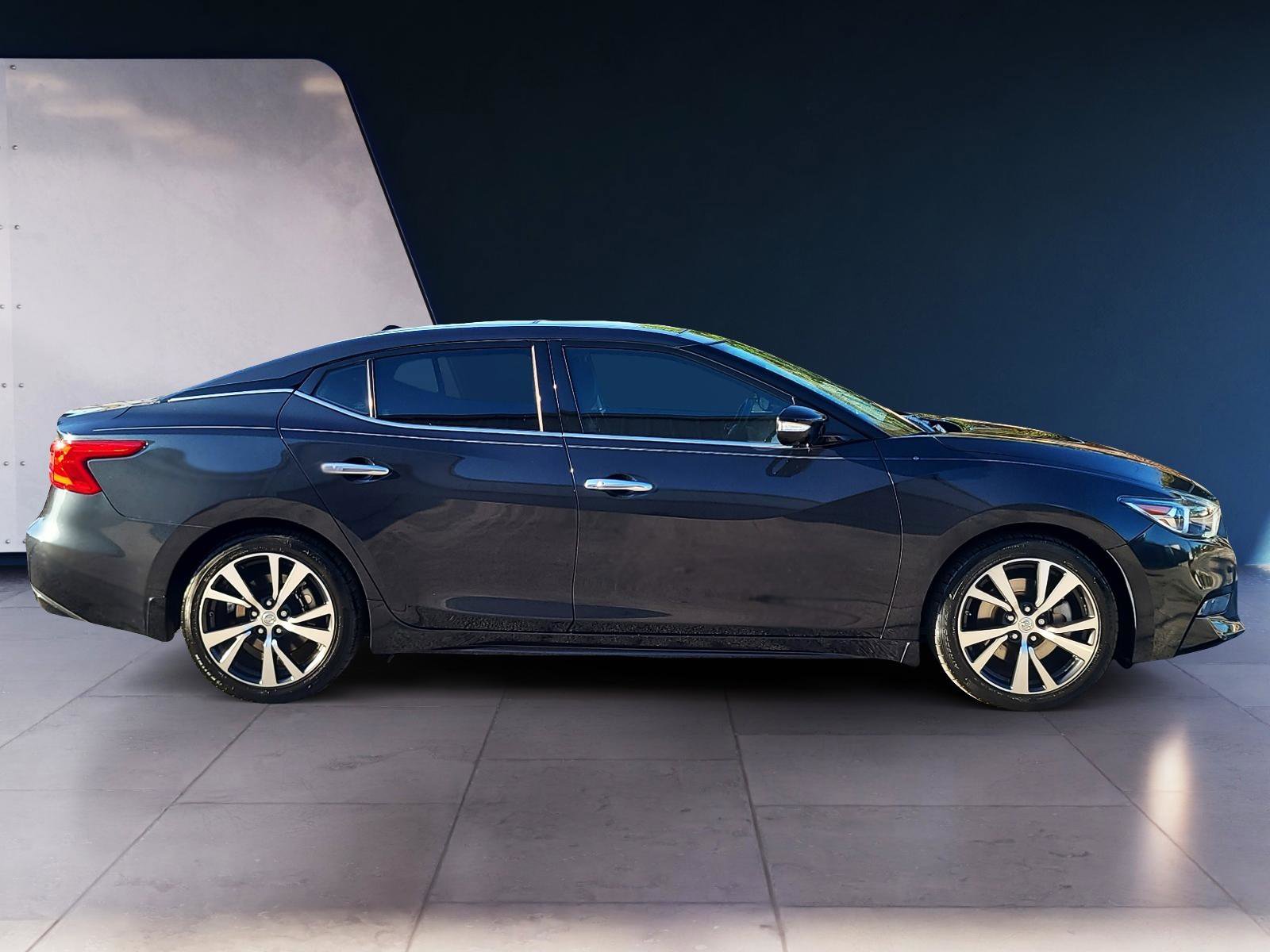 Used 2017 Nissan Maxima Platinum FWD image 6